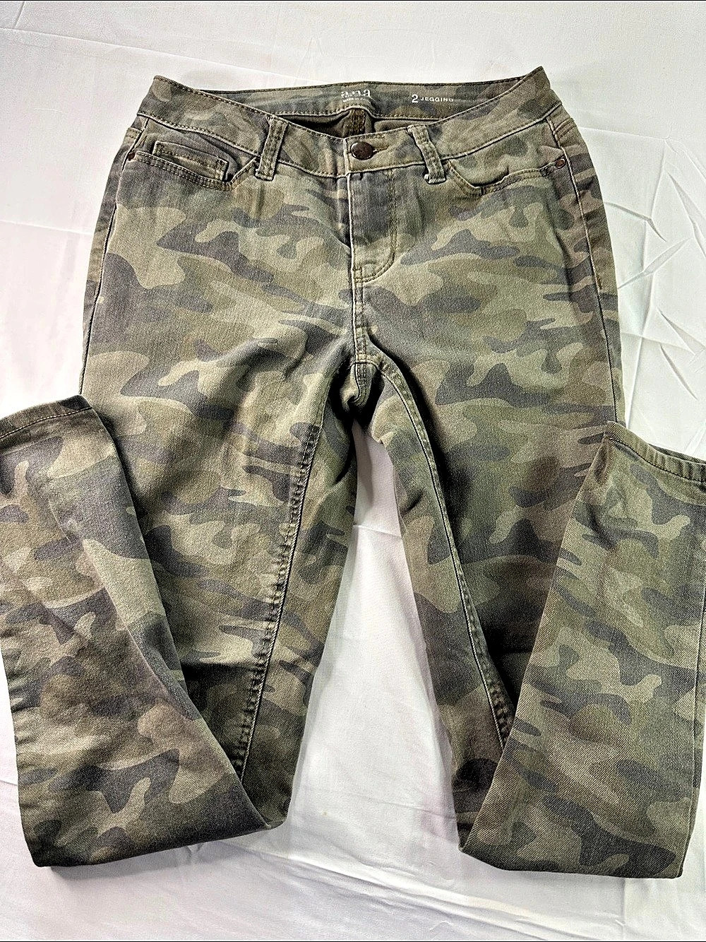 a.n.a New Approach Jegging Camo Skinny Jeans Waist 2